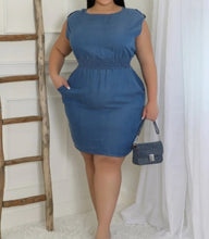 Load image into Gallery viewer, Sleeveless Midi Blue Dress
